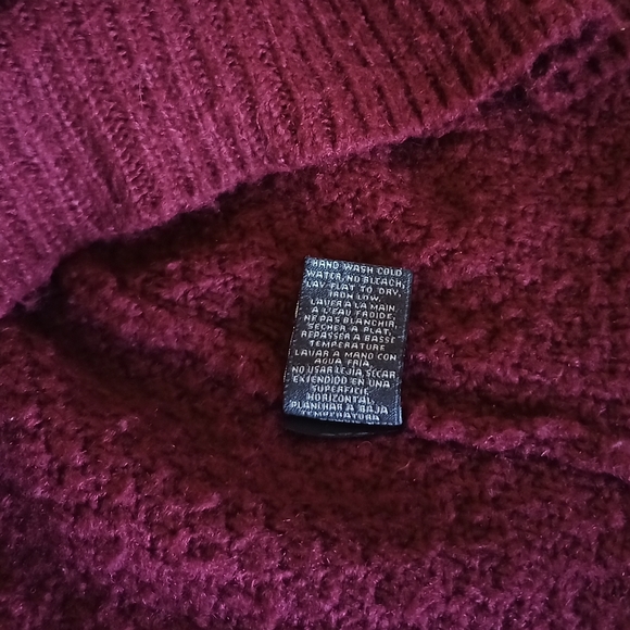 Suzy Shier Women's Burgundy Oversized V-neck Cable Knit Sweater - Picture 16 of 16